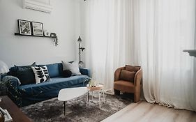 Your Home On Smith St Collingwood Melbourne With Parking